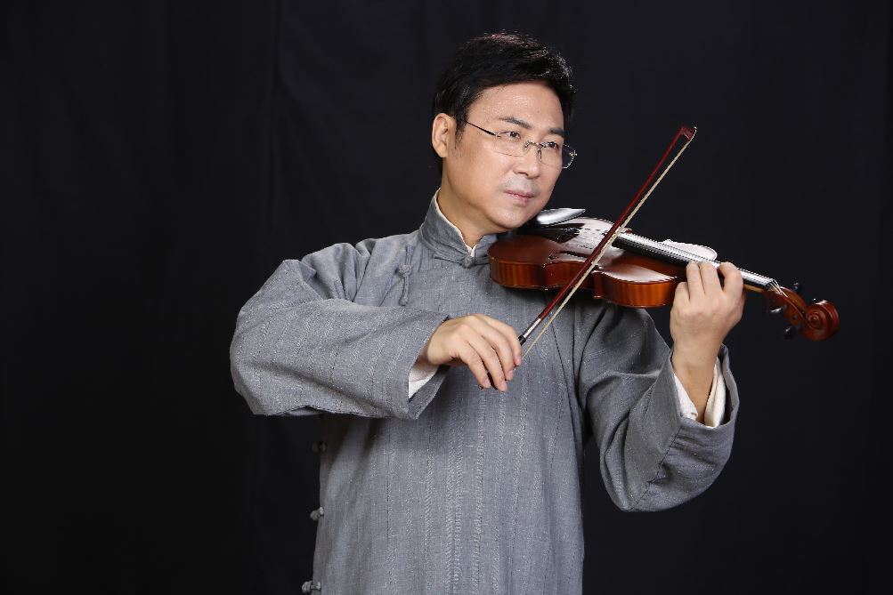 04225910ejmb.jpg