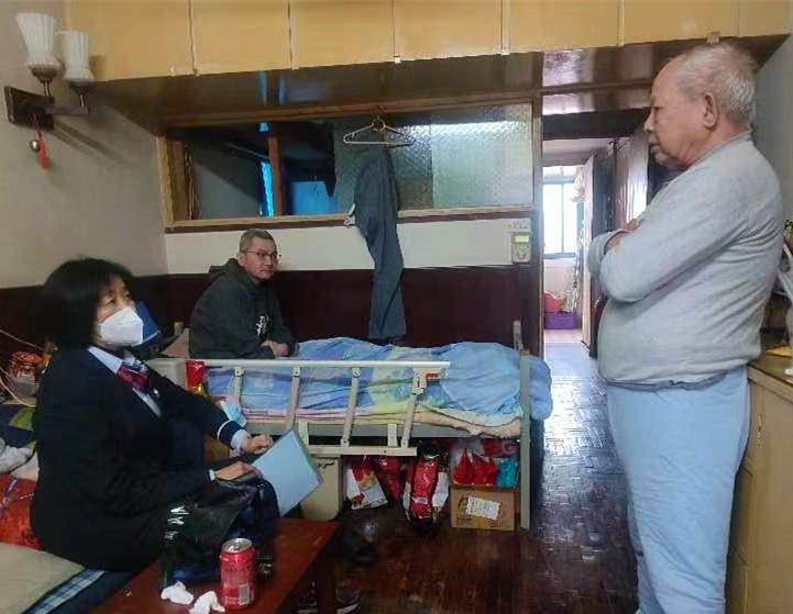 上门宣传全民纳保政策1.jpg