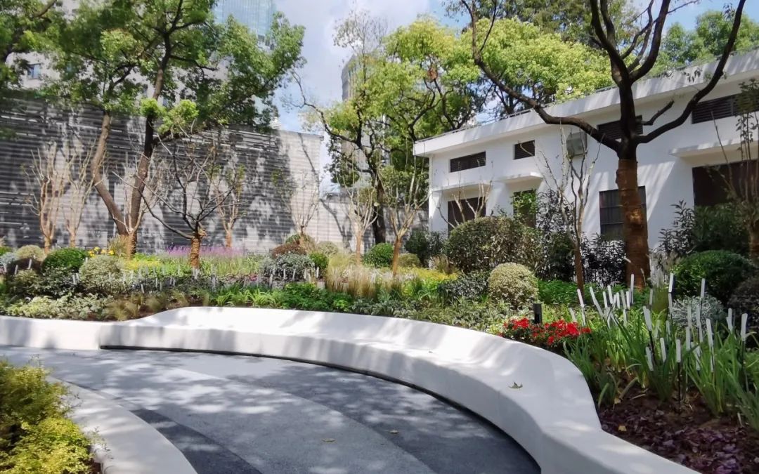 威海路街心花园.jpg